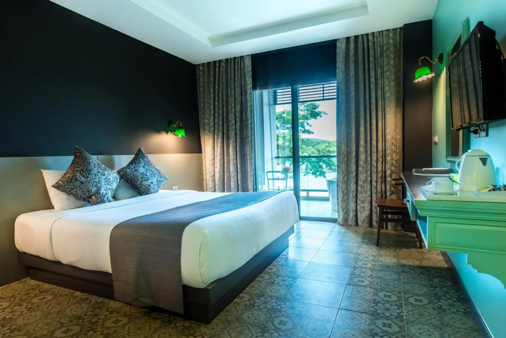 Chiangkhong Teak Garden Riverfront Hotel