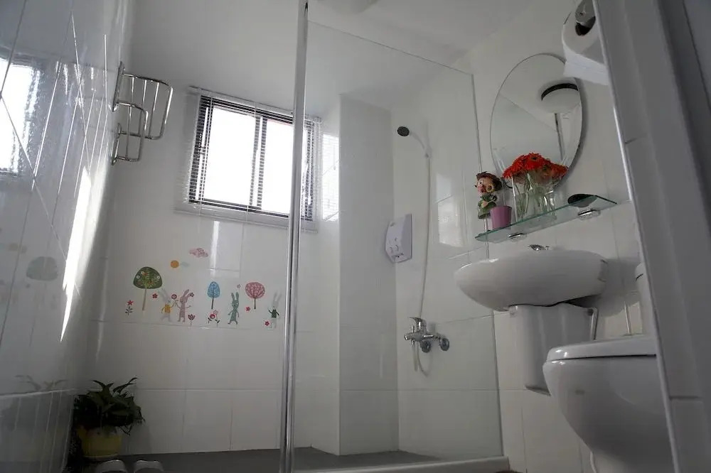 歇覺亭-鄰近夜市雙人包棟