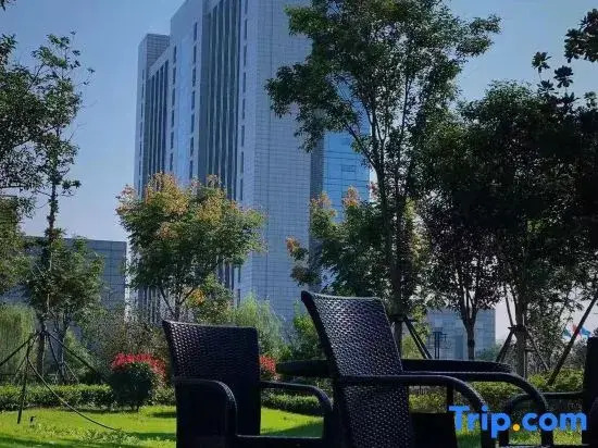Weishanhu Holiday Hotel