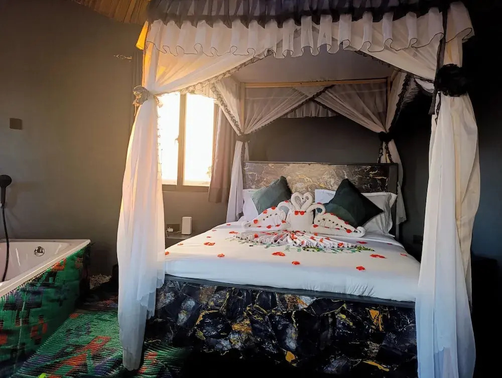 Amboseli Amanya Lodge