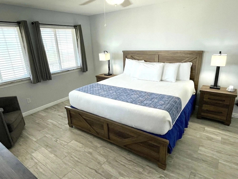 Beachgate Condo Suites And Hotel 227 1 Bedroom Condo