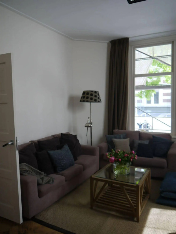 Group Apartment Museum Square