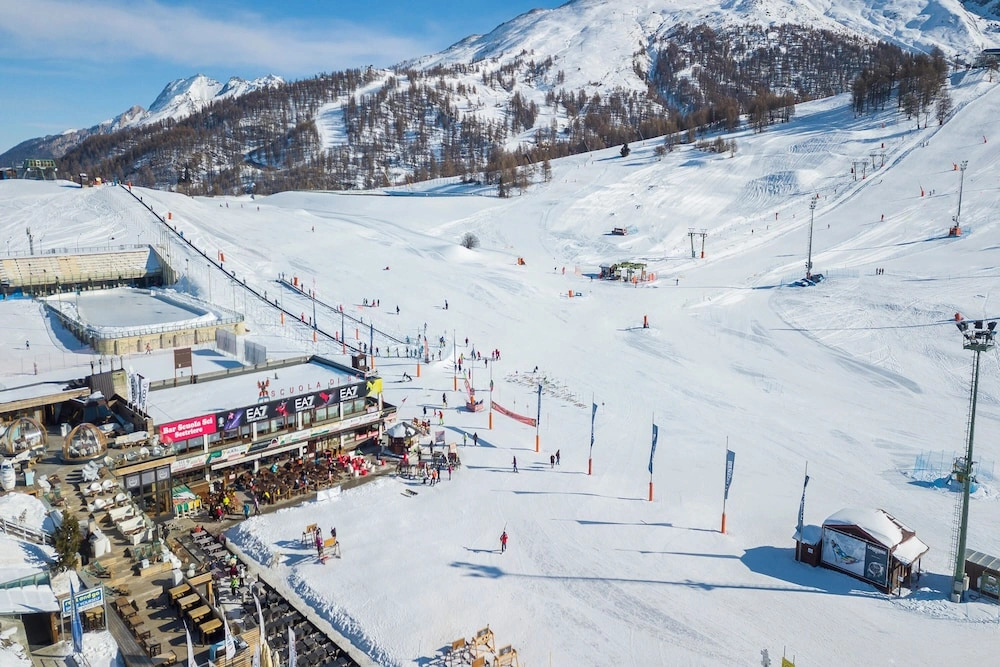 Teleo 106 Ski In - Ski Out 50m