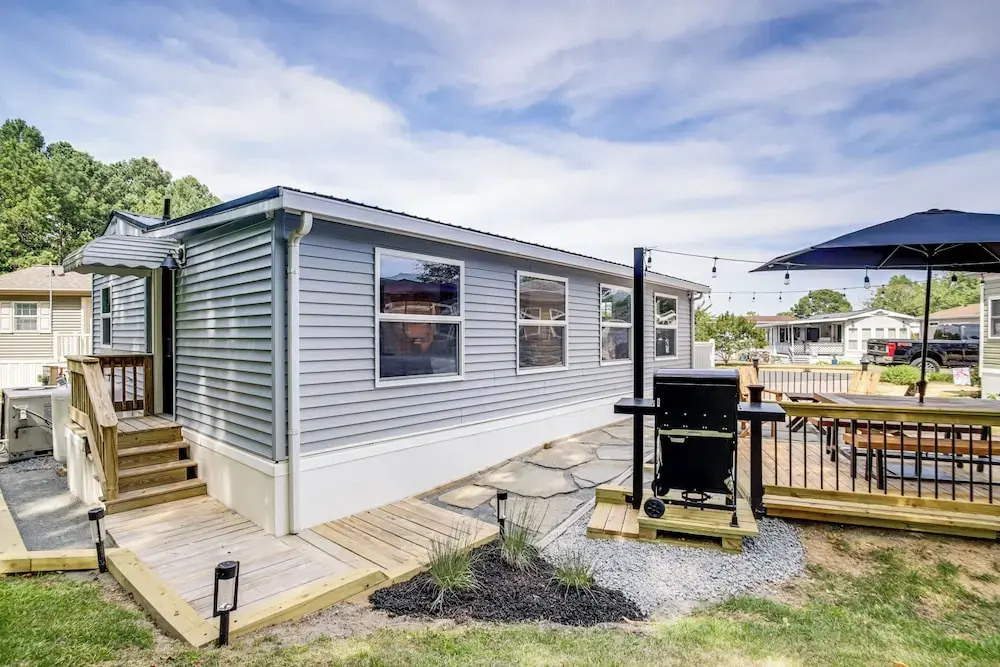 Patio, Pool Access! Coastal Ocean Pines Cottage