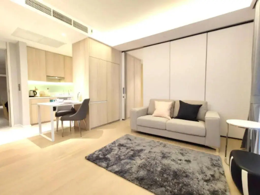 Sukhumvit 11#Luxury#Pool#Gym#BTS Nana&MRT Sukhumvit#1BR#Max2ppl