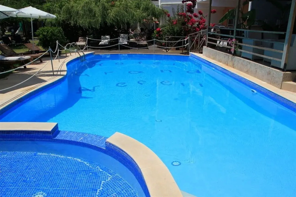 Hotel Grand Nefeli