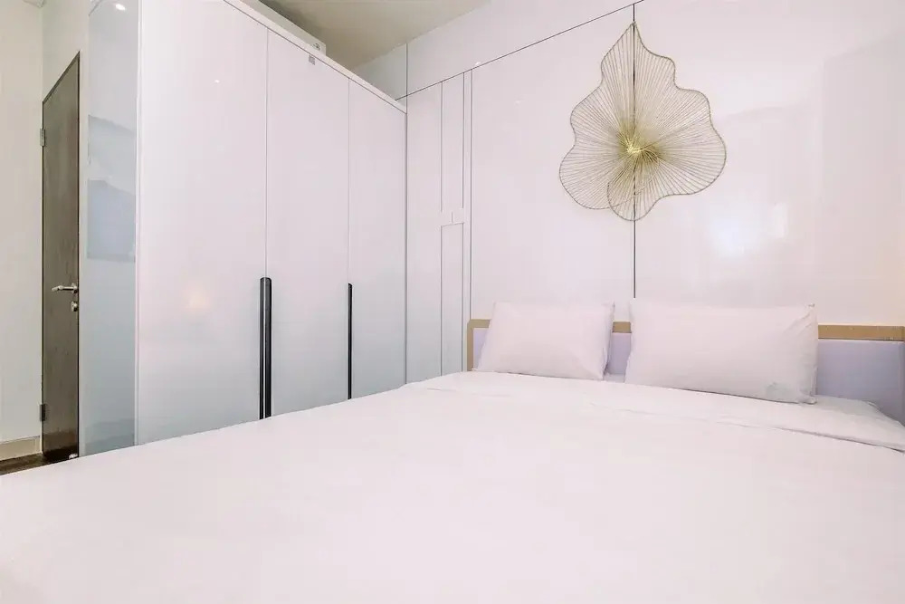Good Deal High Floor 2BR at Transpark Cibubur Apartment By Travelio