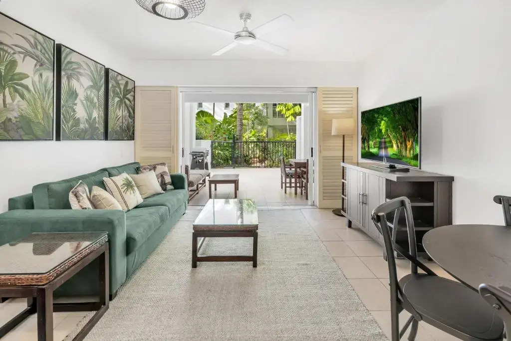 Elysium Private Accommodation at Beach Club & Spa