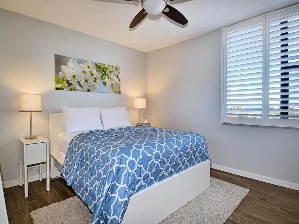 Dolphin Cove Beautiful 11th Floor Water View - 1 Bedroom 1 Bathroom 23149