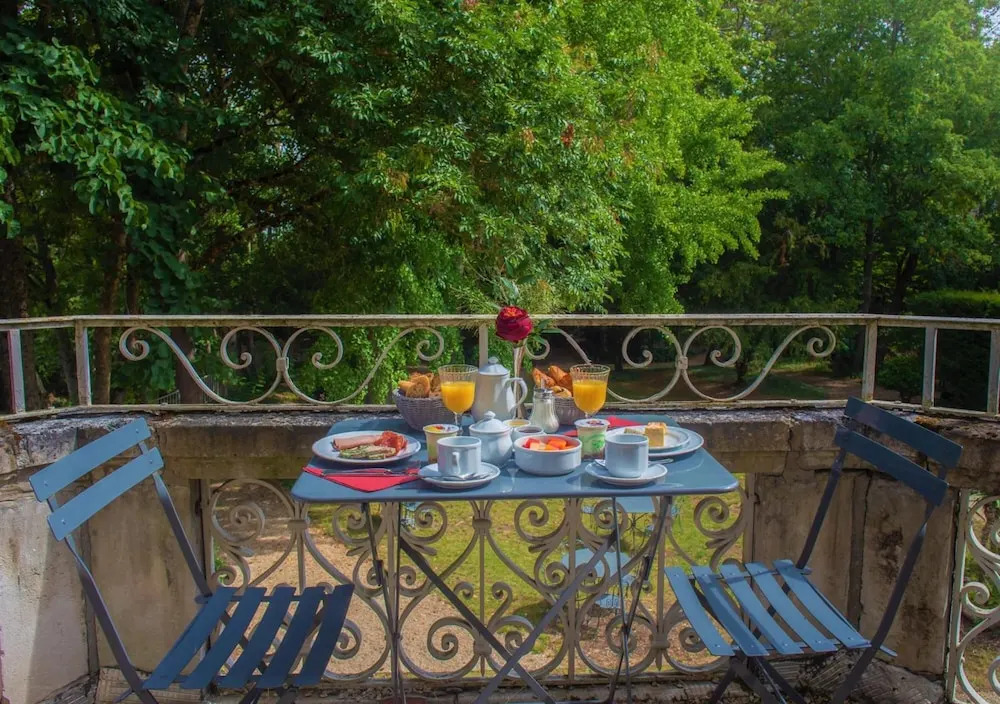 Logis Hôtel Les Maréchaux