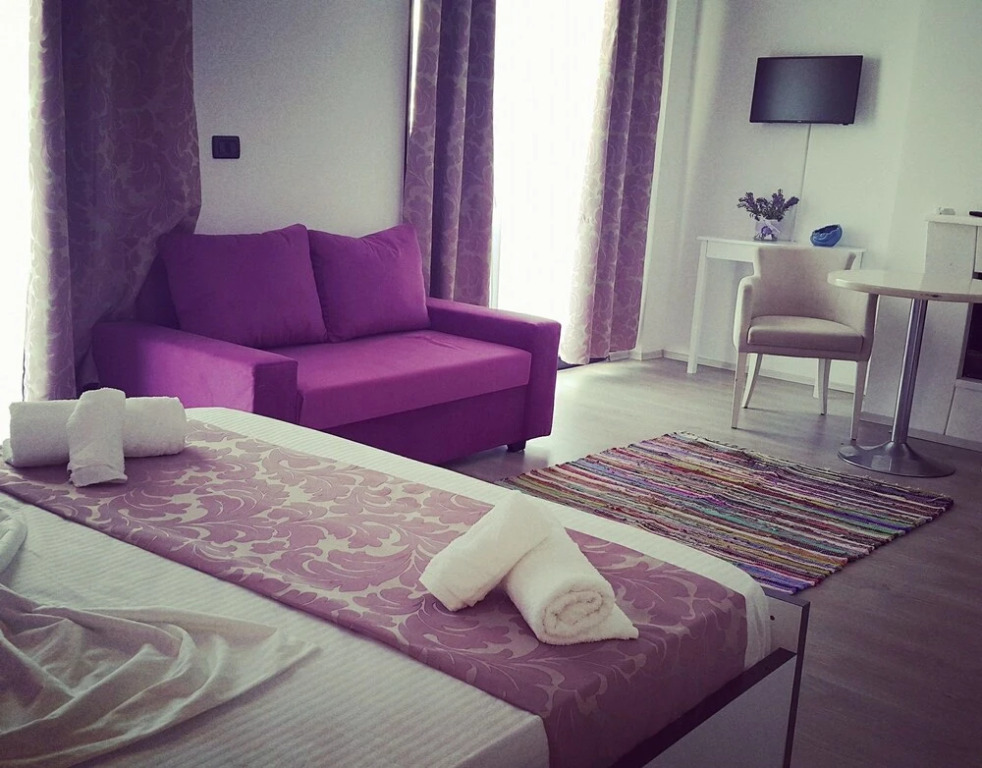 El Mare Hotel