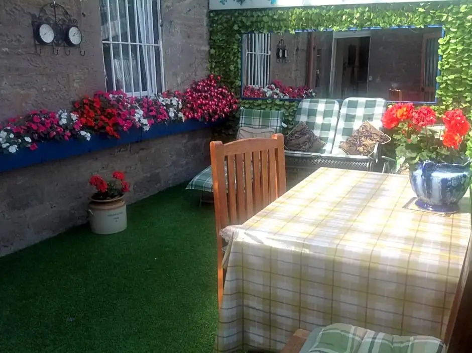 Strathcona Guesthouse