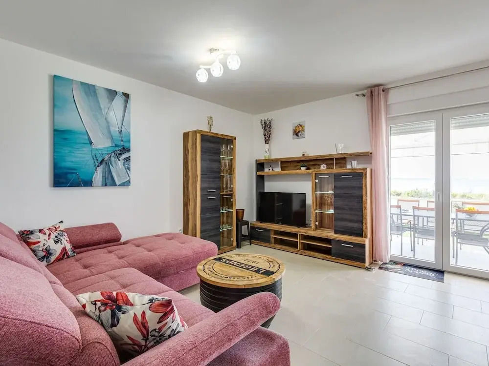 Swanky Holiday Home in Privlaka Near Sea Beach