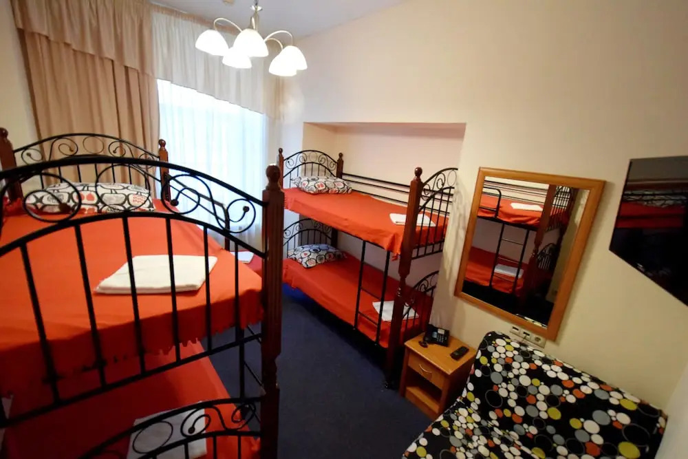 ArtBaza Hotel