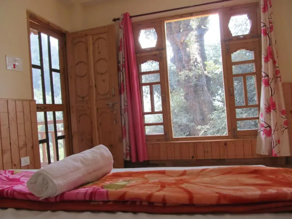 MOZO Inn&Cafe Jibhi