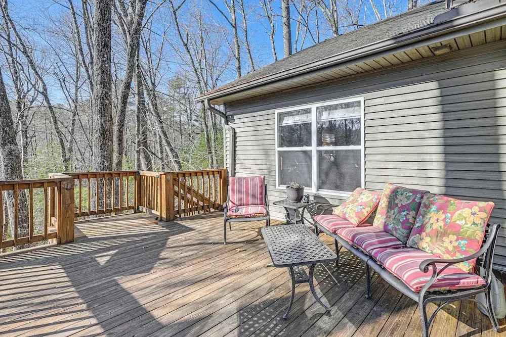 Home w/ Fire Pit & River Access in Sapphire Valley