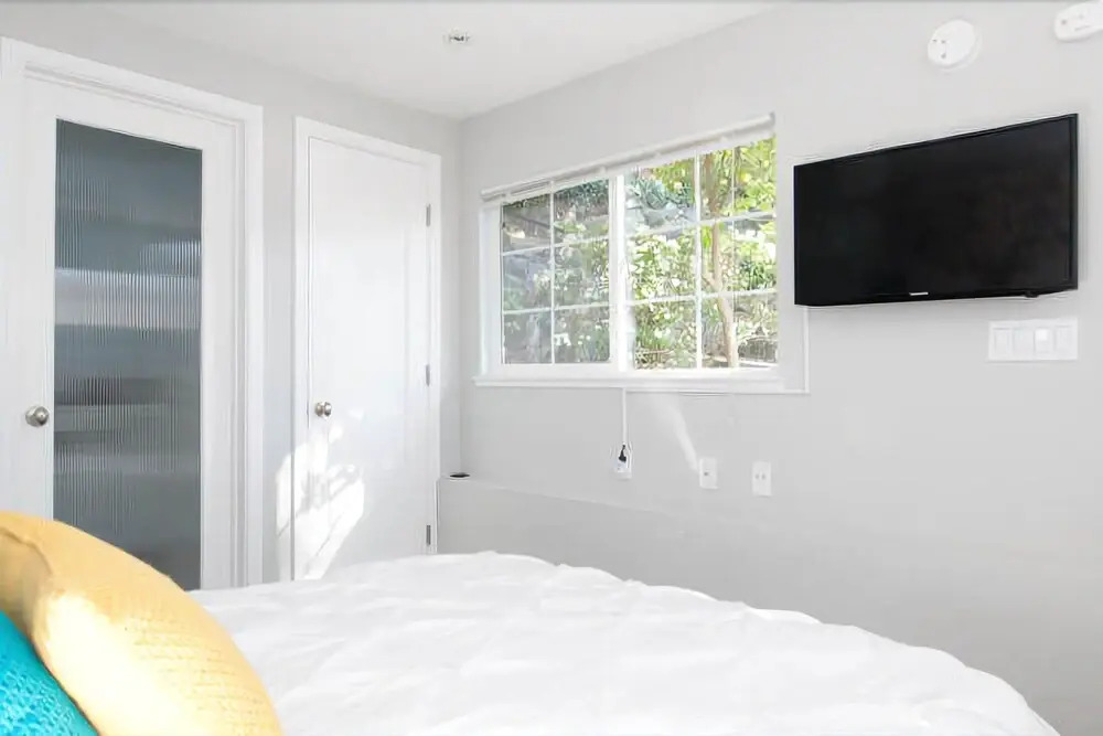Garden Studio in Montclair Hills Studio Bedroom 1 Bathroom Apts