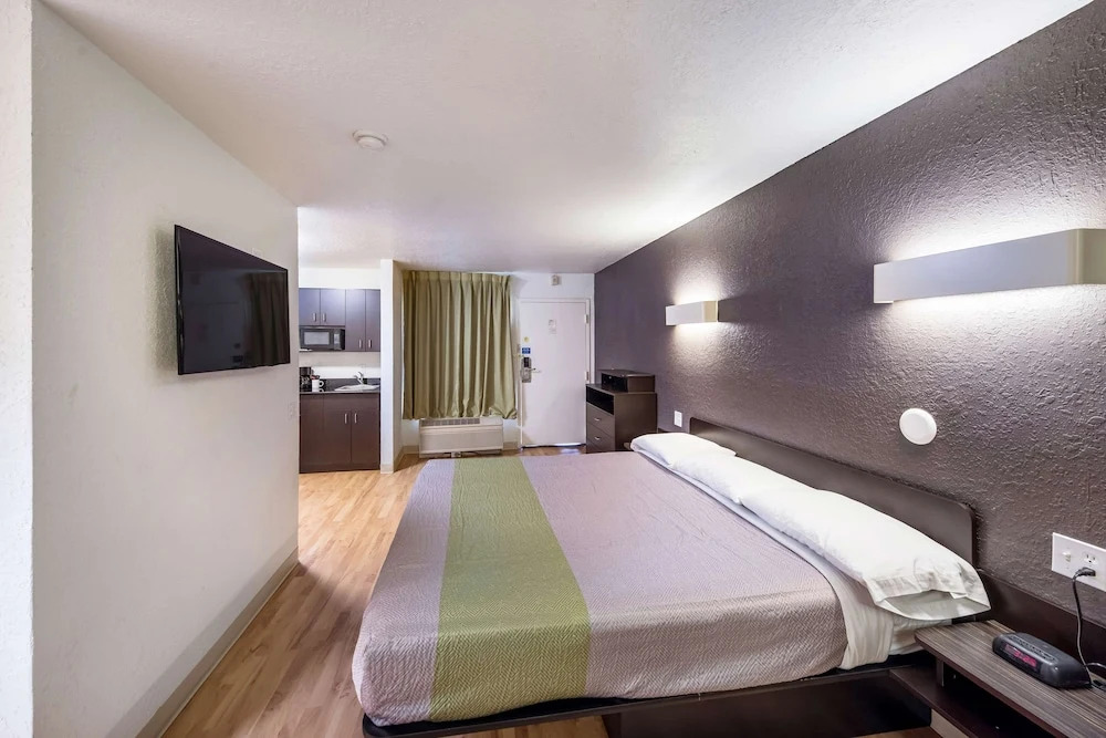 Studio 6 Irving, TX - Irving DFW Airport East