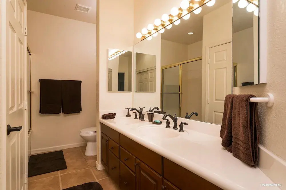 Regency 2 Bedroom by Casago