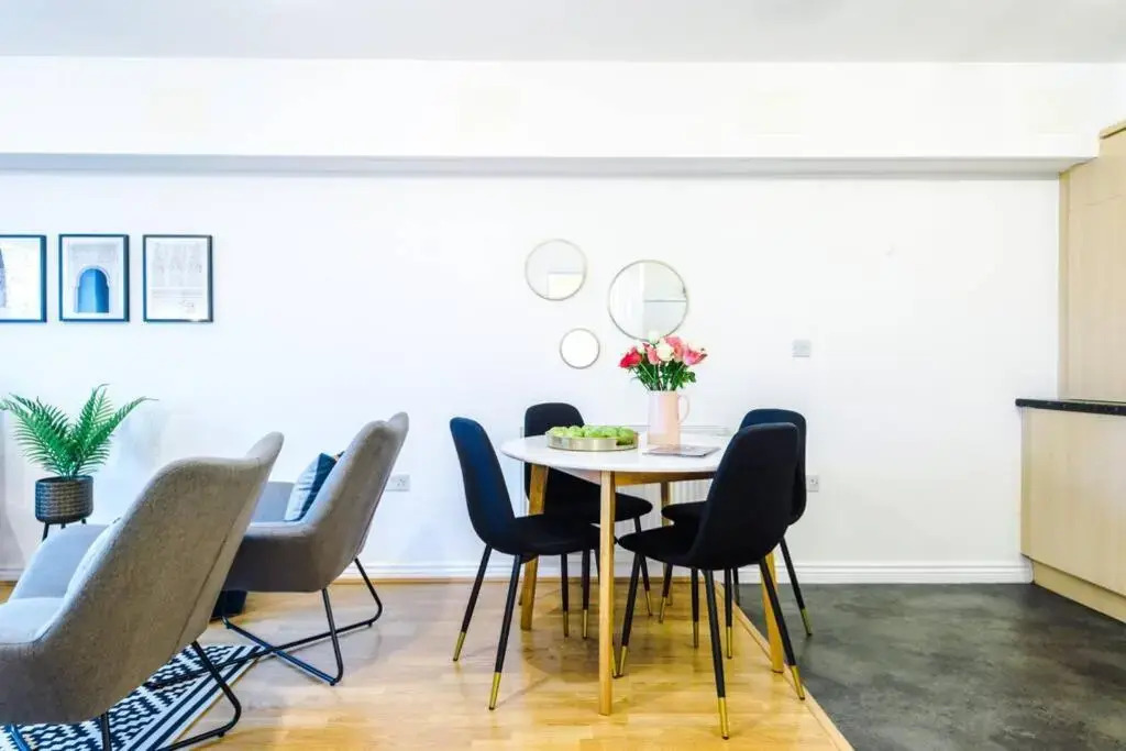 Paladine Place Serviced Apartment Coventry