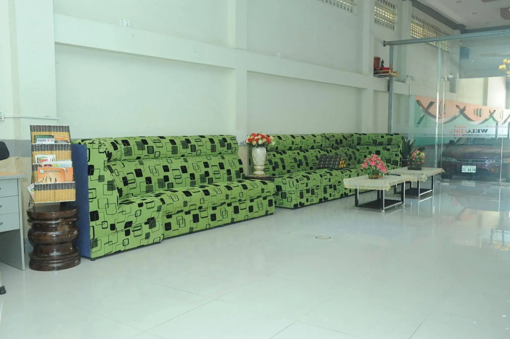 Lux Star Town Hotel