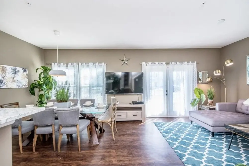 Amazing Townhome! - Lucaya Village - 8951SD