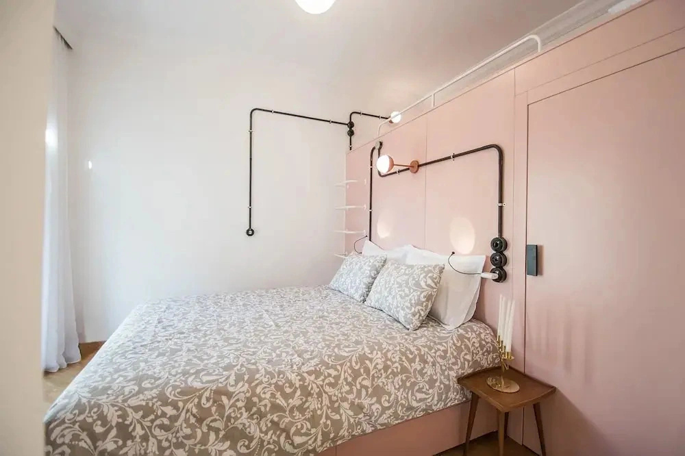 Boutique by QR booking