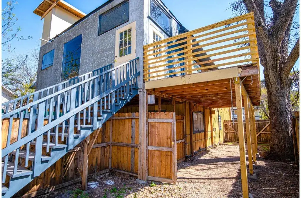 Tranquil Getaway 3br/2ba Near Downtown
