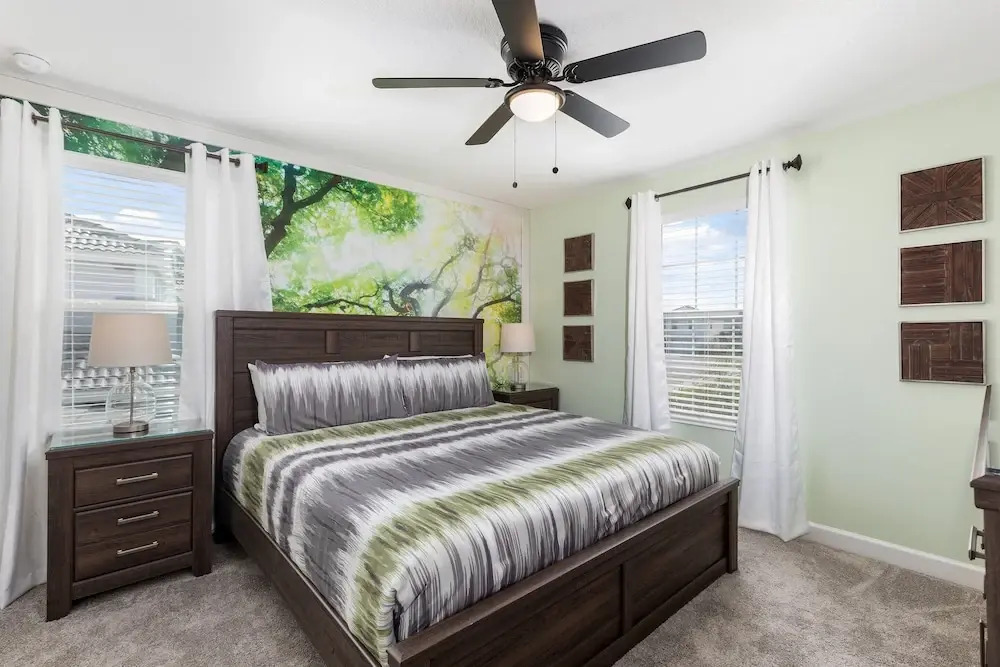 Luxe Champion's Gate Home w/ Pool, Spa, Gameroom