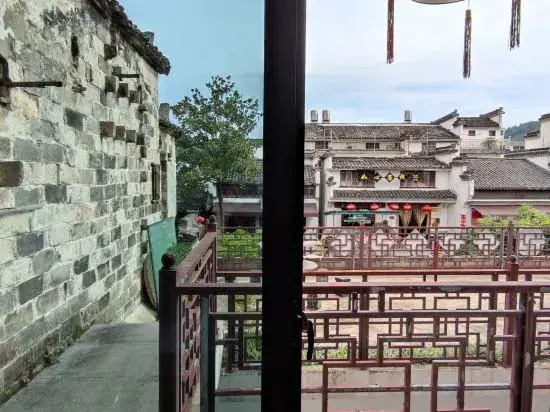 Xunmeng Huizhou Inn