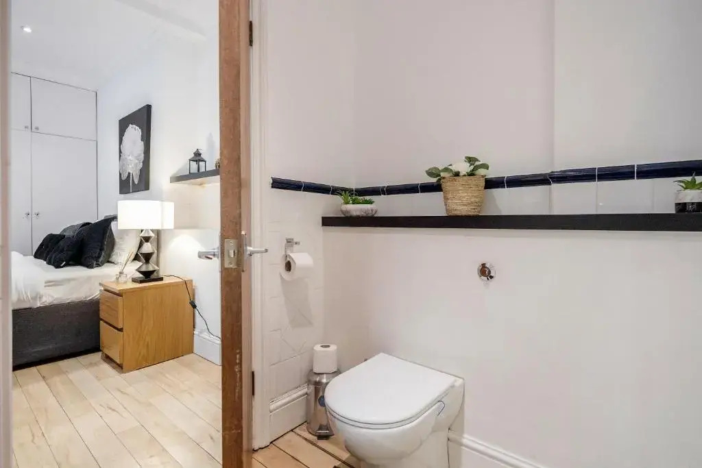 Earl's court 2 Bed Apartment Nevern Square 4
