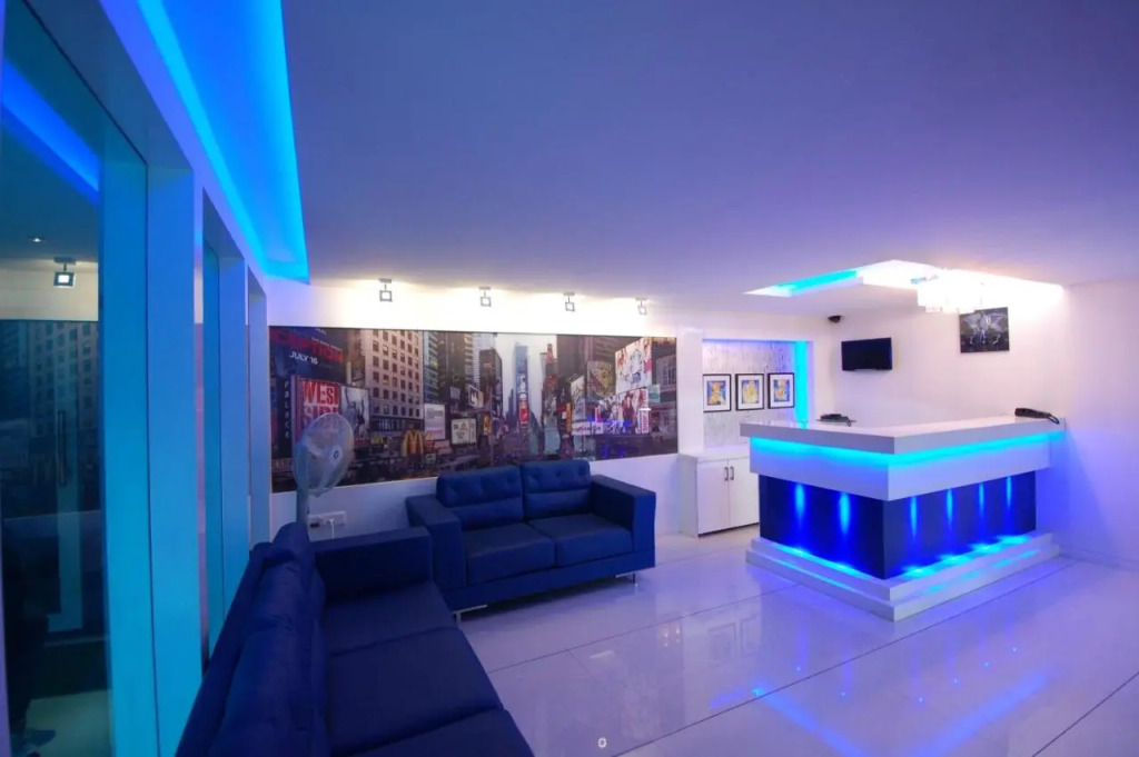 Hotel Ambassador