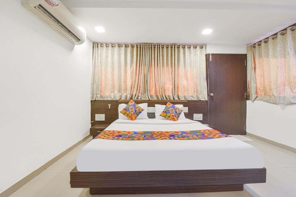 Fabhotel Skyland