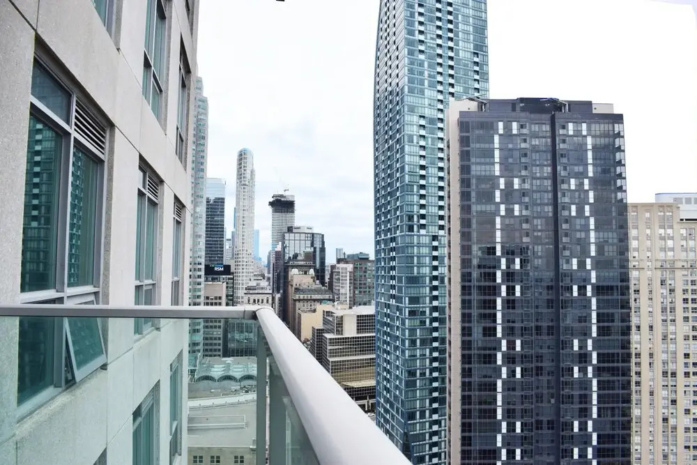 Modern High Rise 1 Bedroom in Downtown Toronto