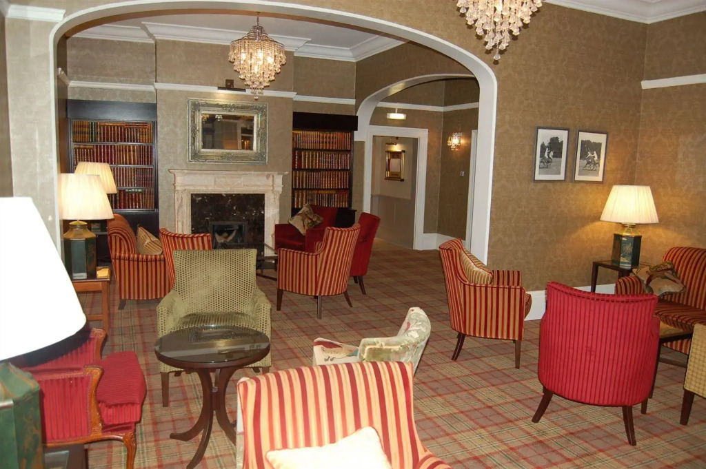 Connaught Lodge