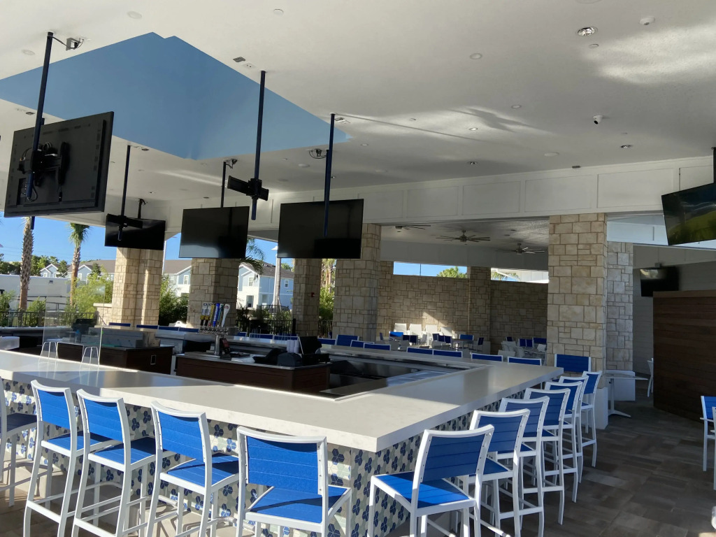 *NEW* Luxury Decorated Amazing Resort Pool Home, Davenport, US
