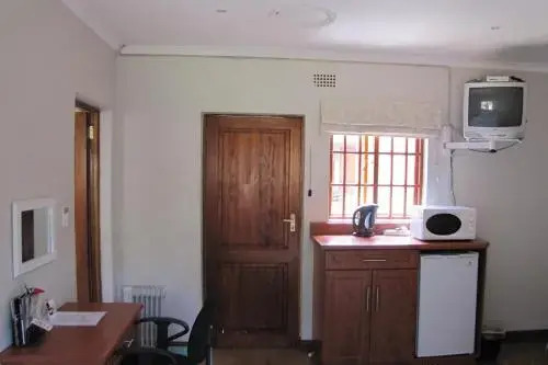 4 On Sengwe Place