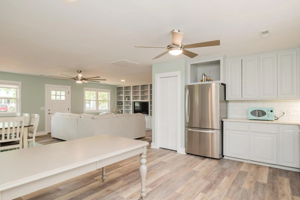 Poolside Paradise by Oak Island Accommodations