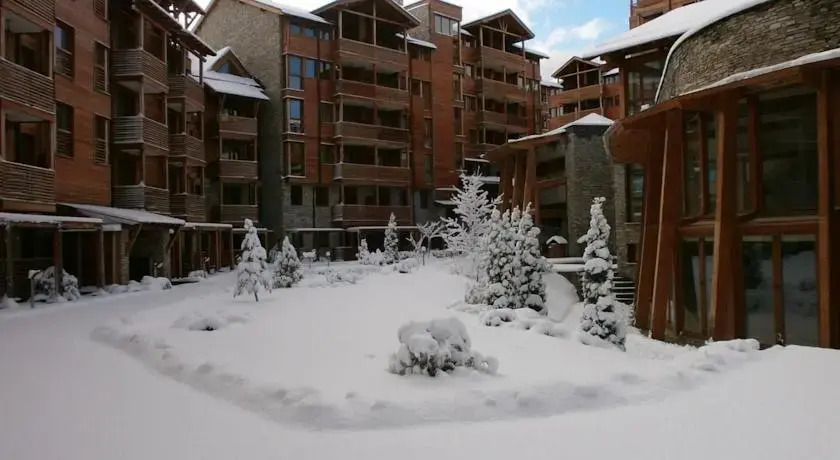 Saint Ivan Ski Apartments