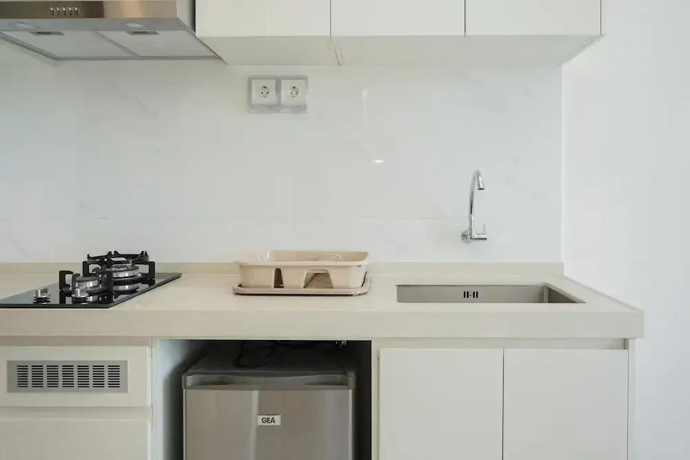 Comfy and Cozy Stay Studio Room at Sky House BSD Apartment By Travelio
