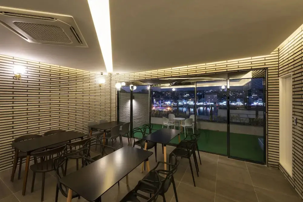 Brown-Dot Tongyeong