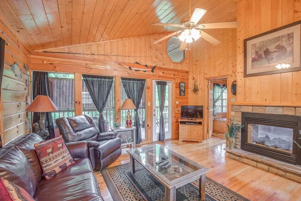 Bear Escape by Jackson Mountain Rentals