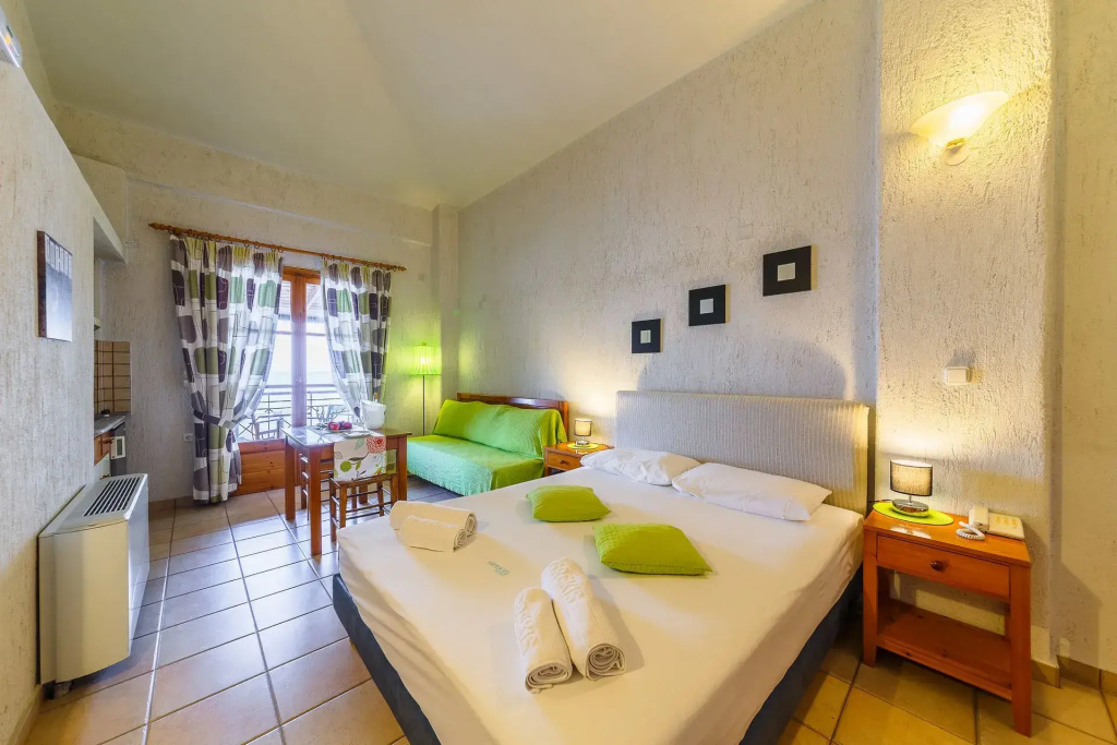 Grekis Hotel and Apartments