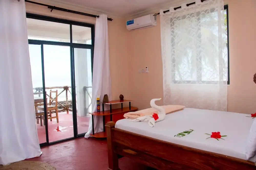 Mambo Villa