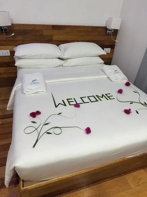 Mandhoo Inn