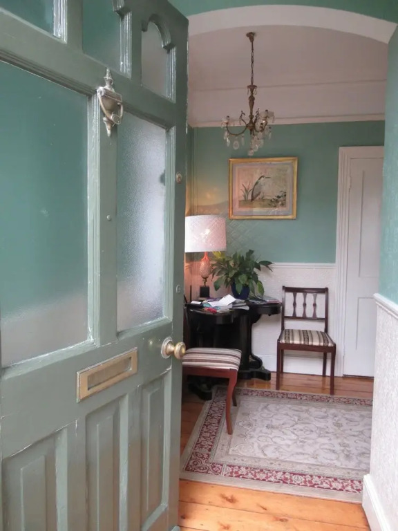 Monkstown Villa