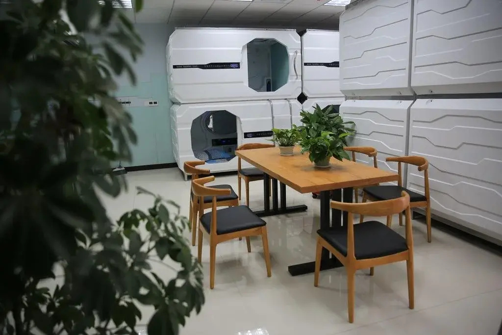 Youyi Capsule
