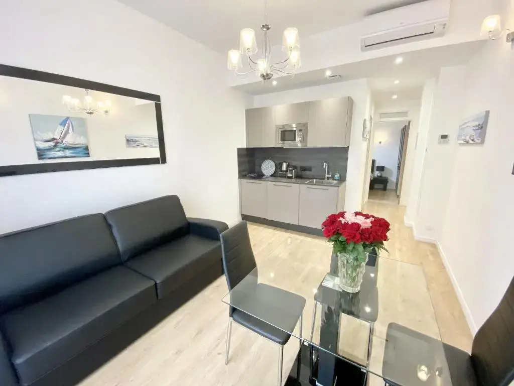 Jean Medecin - Modern And Brand New 1br Flat
