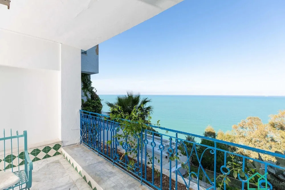 Infinite View Exclusive new 2bds With sea View