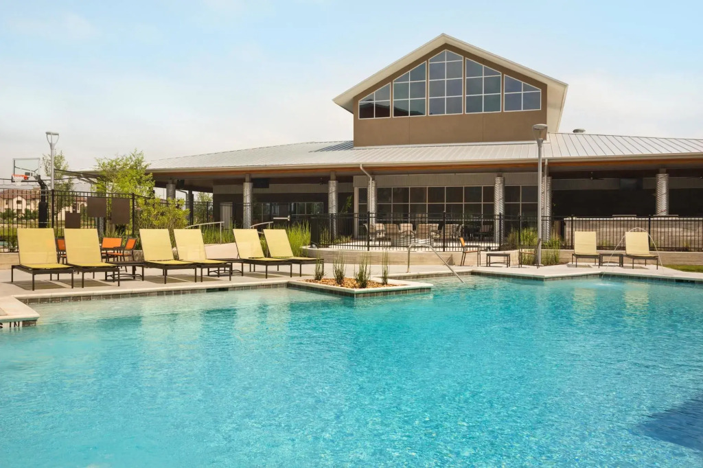 Homewood Suites By Hilton Techridge Parmer At I 35